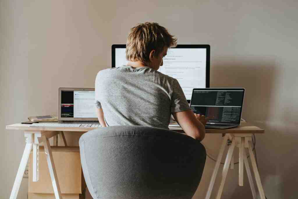 Is cyber security a stressful job?
