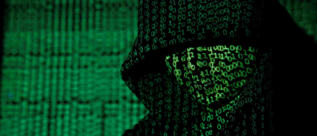 What are the four 4 major categories of cybercrimes?